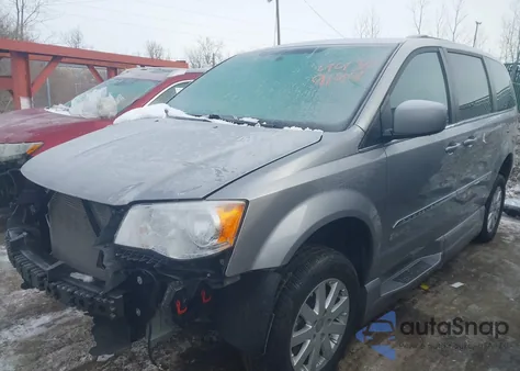 2016 Chrysler Town & Country Touring из США, поврежденный, VIN 2C4RC1BG8GR186336